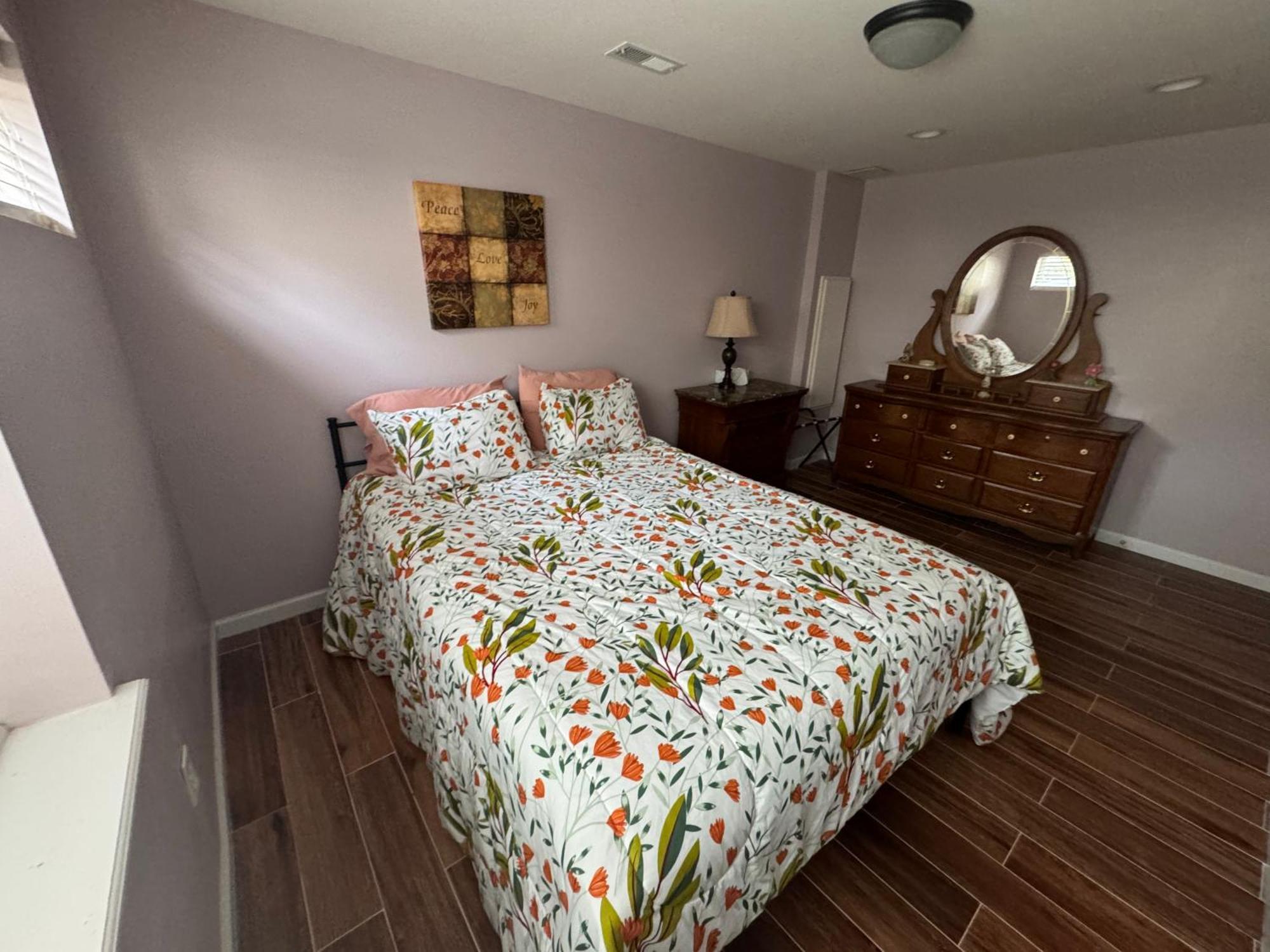 Fenton Oasis Apartment Luaran gambar